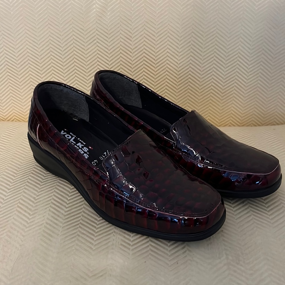 Volatile Women's Burgundy Patent Leather Loafers